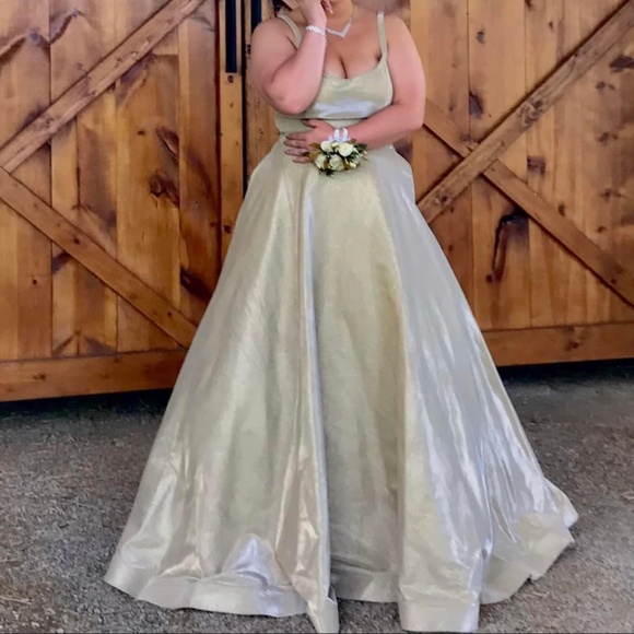 Prom dress